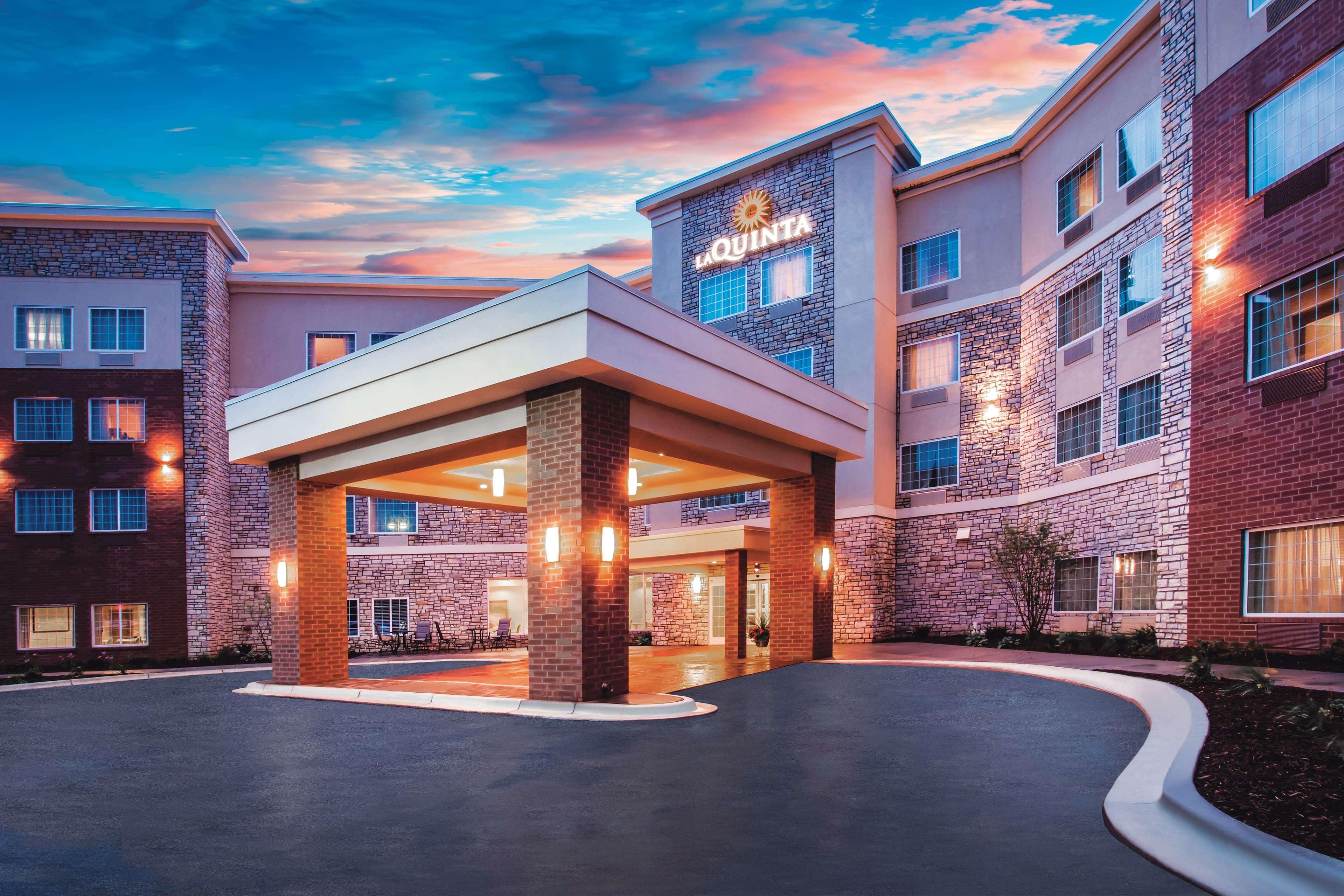 La Quinta By Wyndham St. Paul-Woodbury Hotel Buitenkant foto