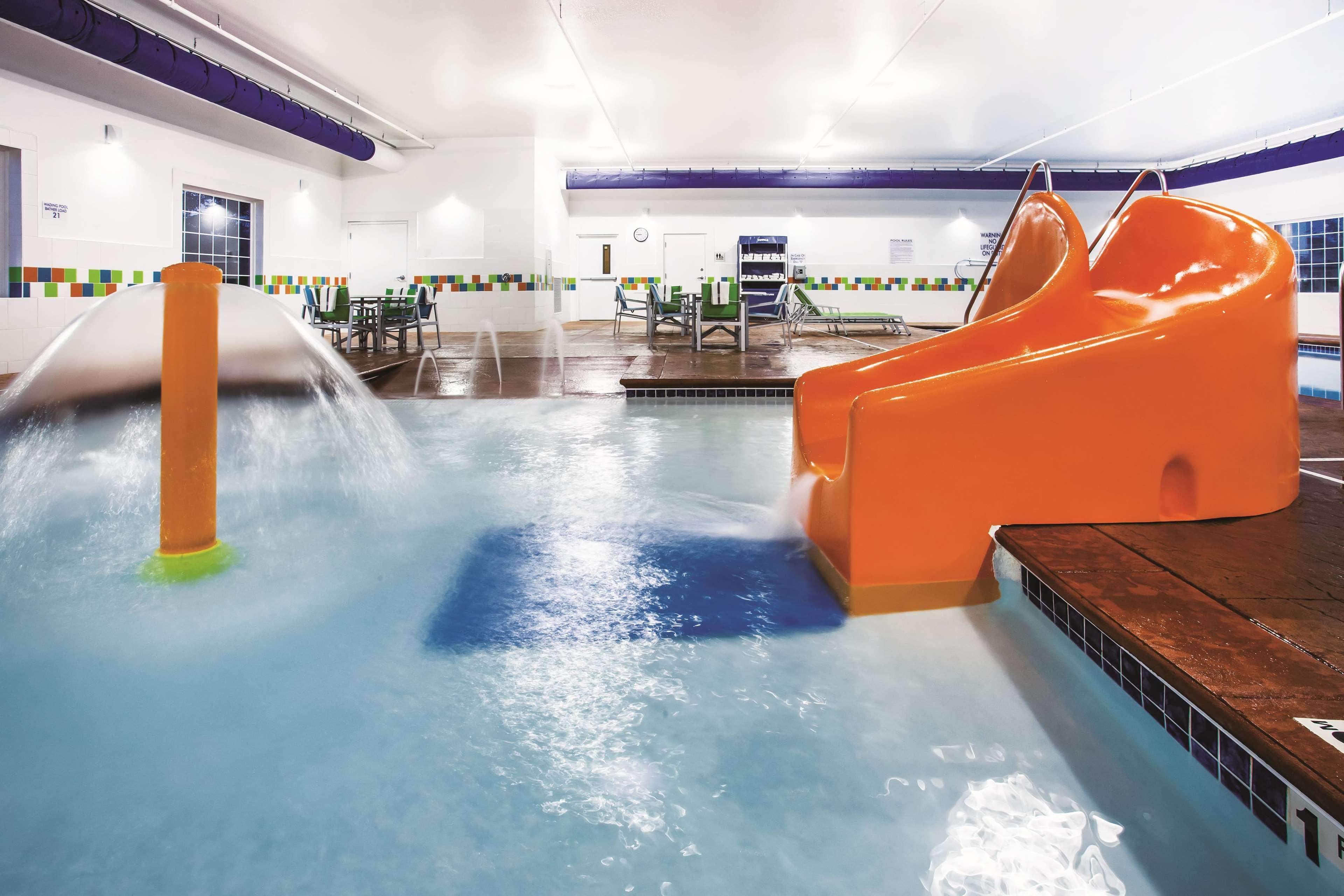La Quinta By Wyndham St. Paul-Woodbury Hotel Buitenkant foto