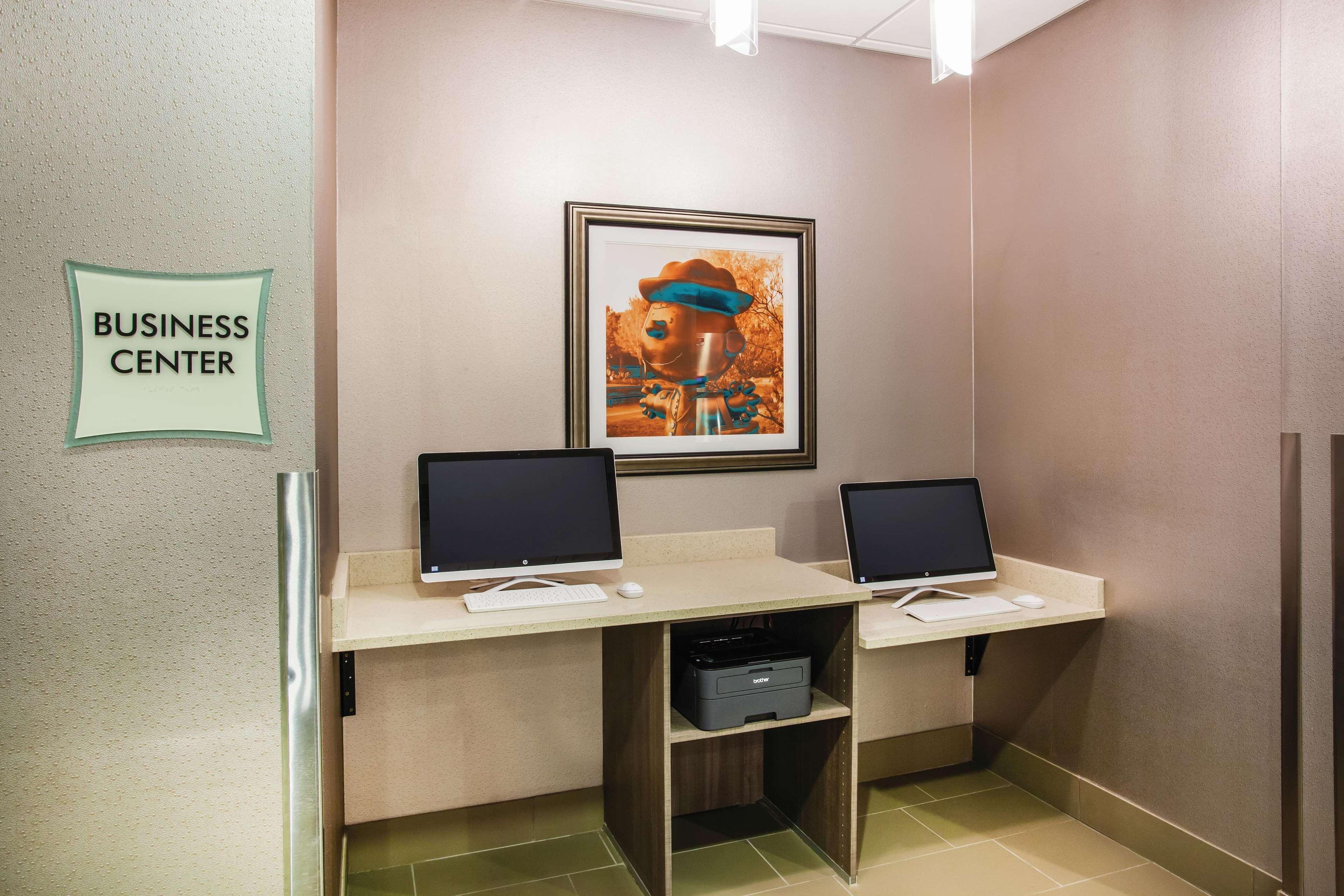 La Quinta By Wyndham St. Paul-Woodbury Hotel Buitenkant foto