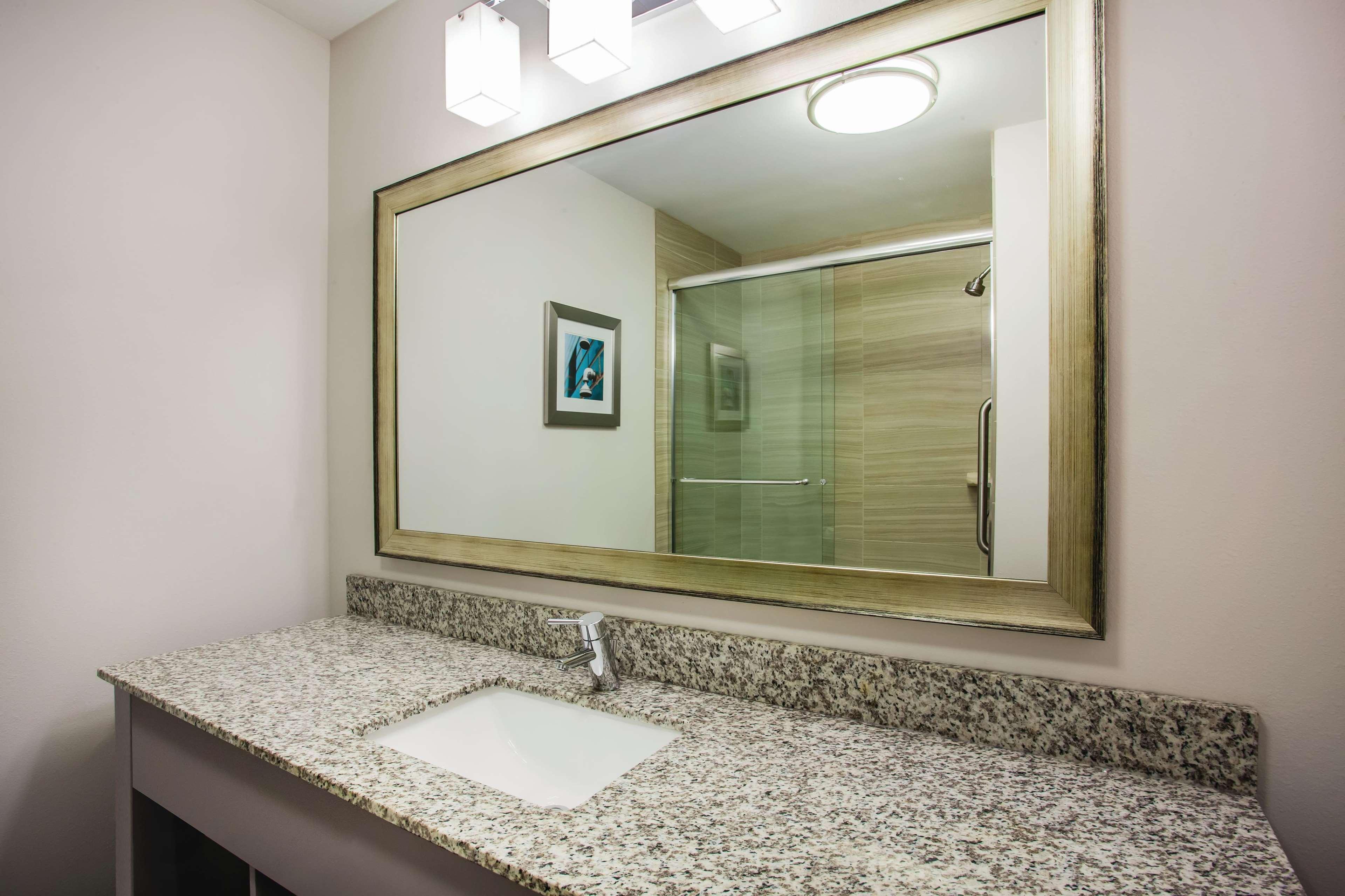 La Quinta By Wyndham St. Paul-Woodbury Hotel Buitenkant foto
