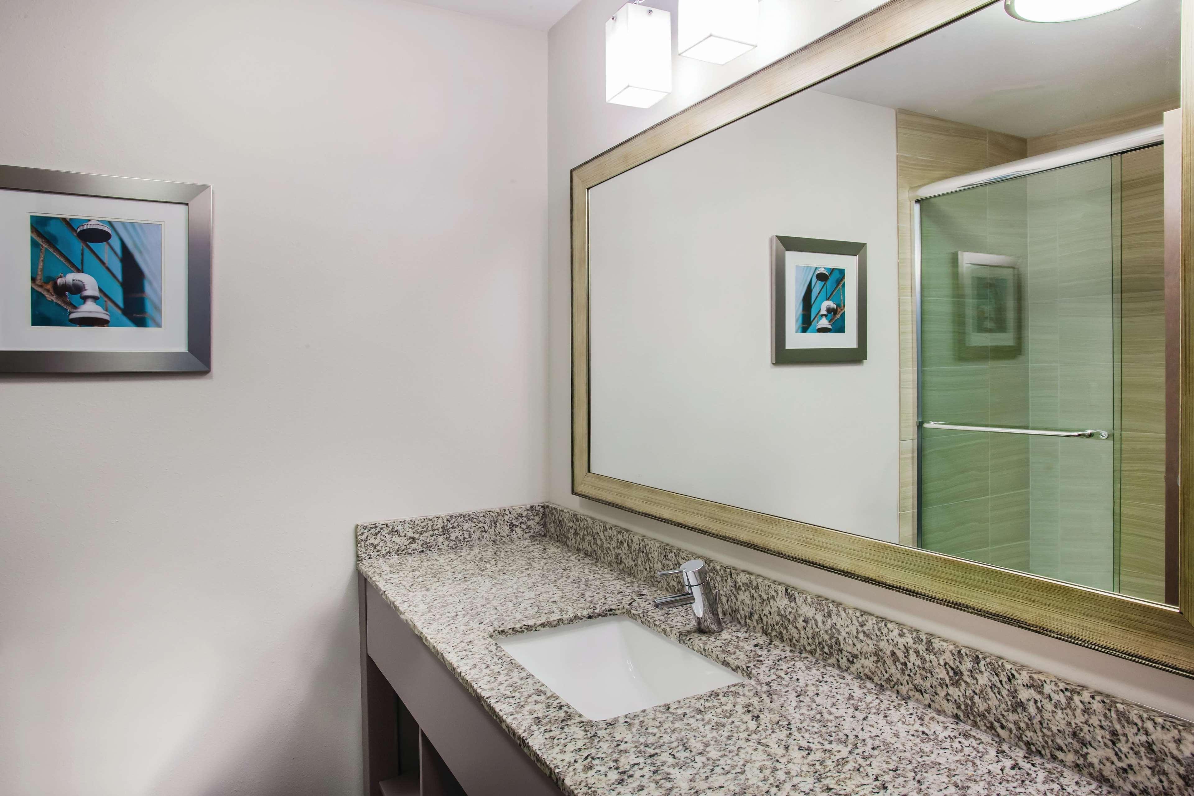 La Quinta By Wyndham St. Paul-Woodbury Hotel Buitenkant foto