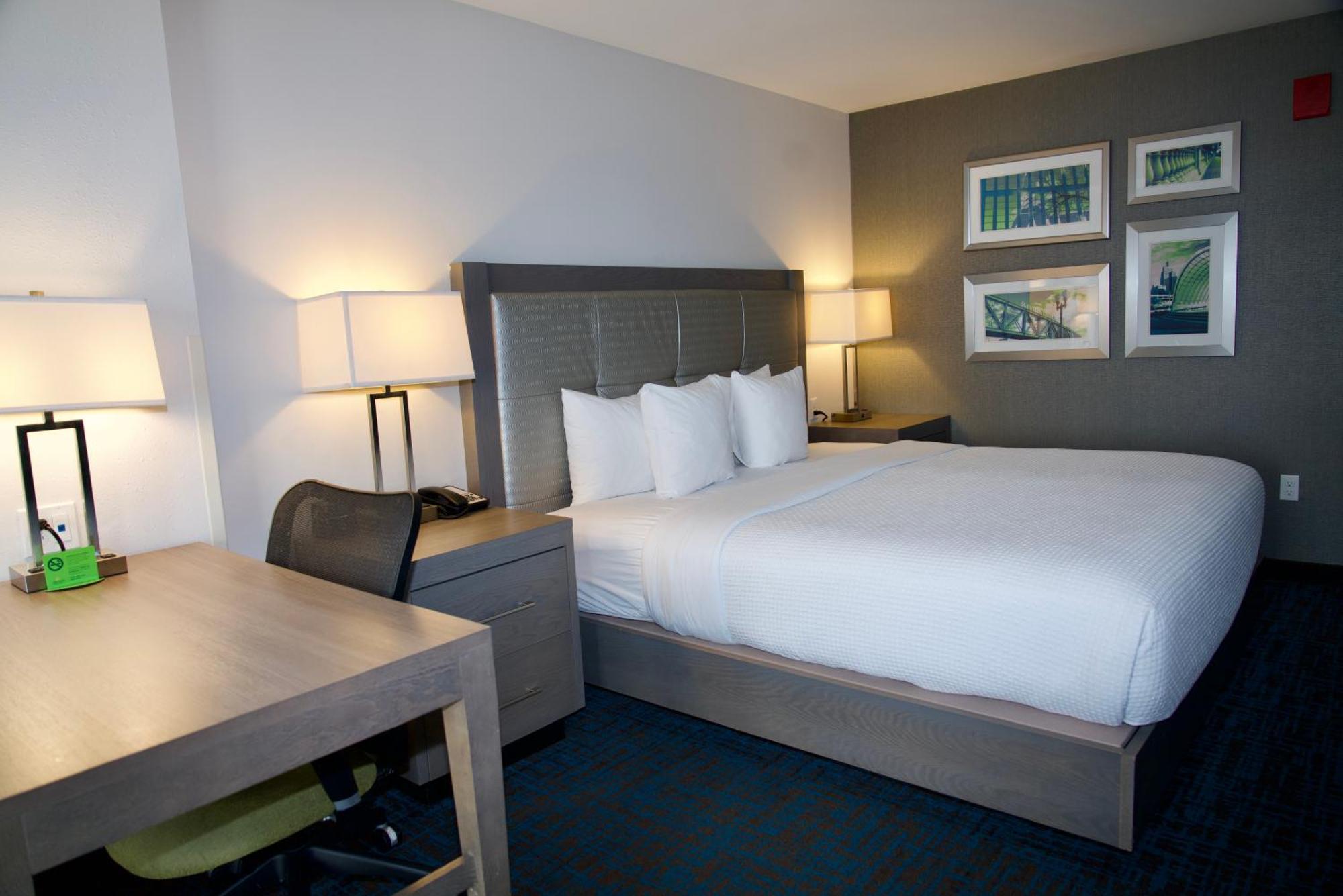 La Quinta By Wyndham St. Paul-Woodbury Hotel Buitenkant foto