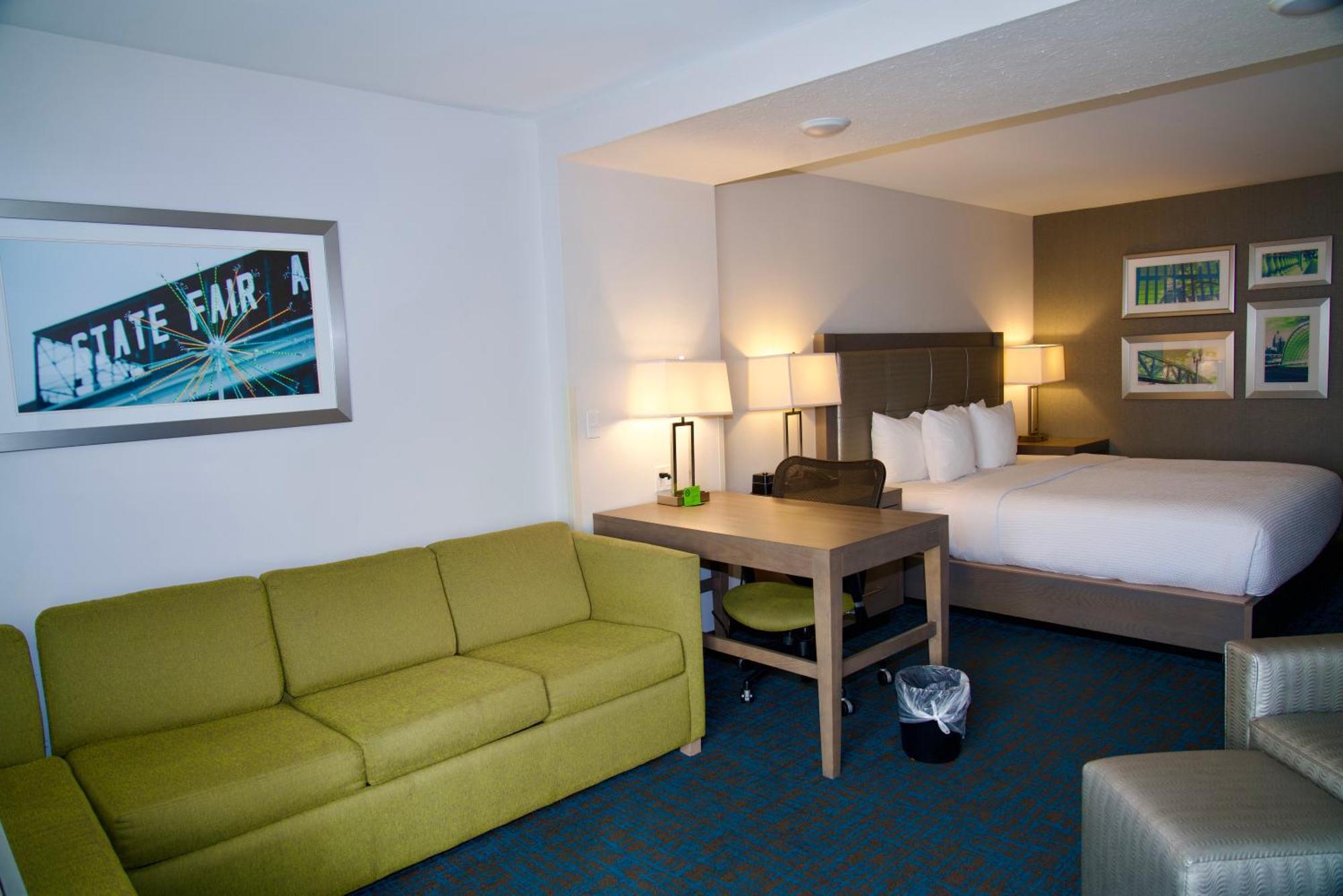La Quinta By Wyndham St. Paul-Woodbury Hotel Buitenkant foto